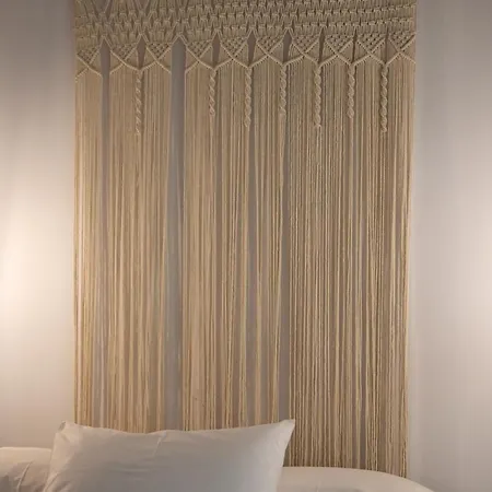 The Blue Nest * Lakkíon