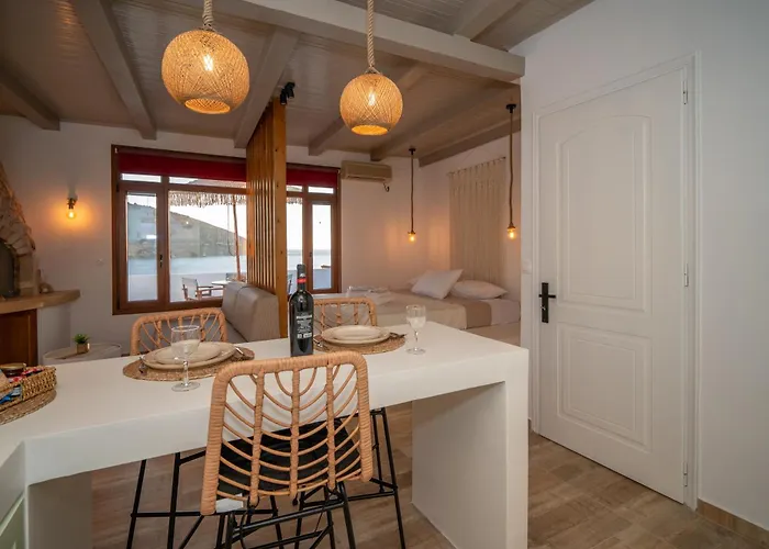 The Blue Nest Lakkíon