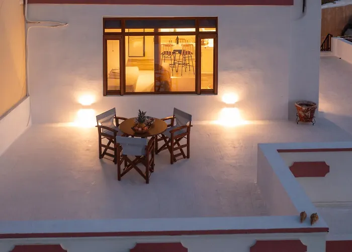 The Blue Nest Lakkíon