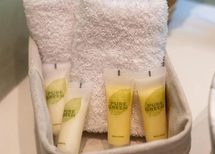 The Blue Nest * Lakkíon